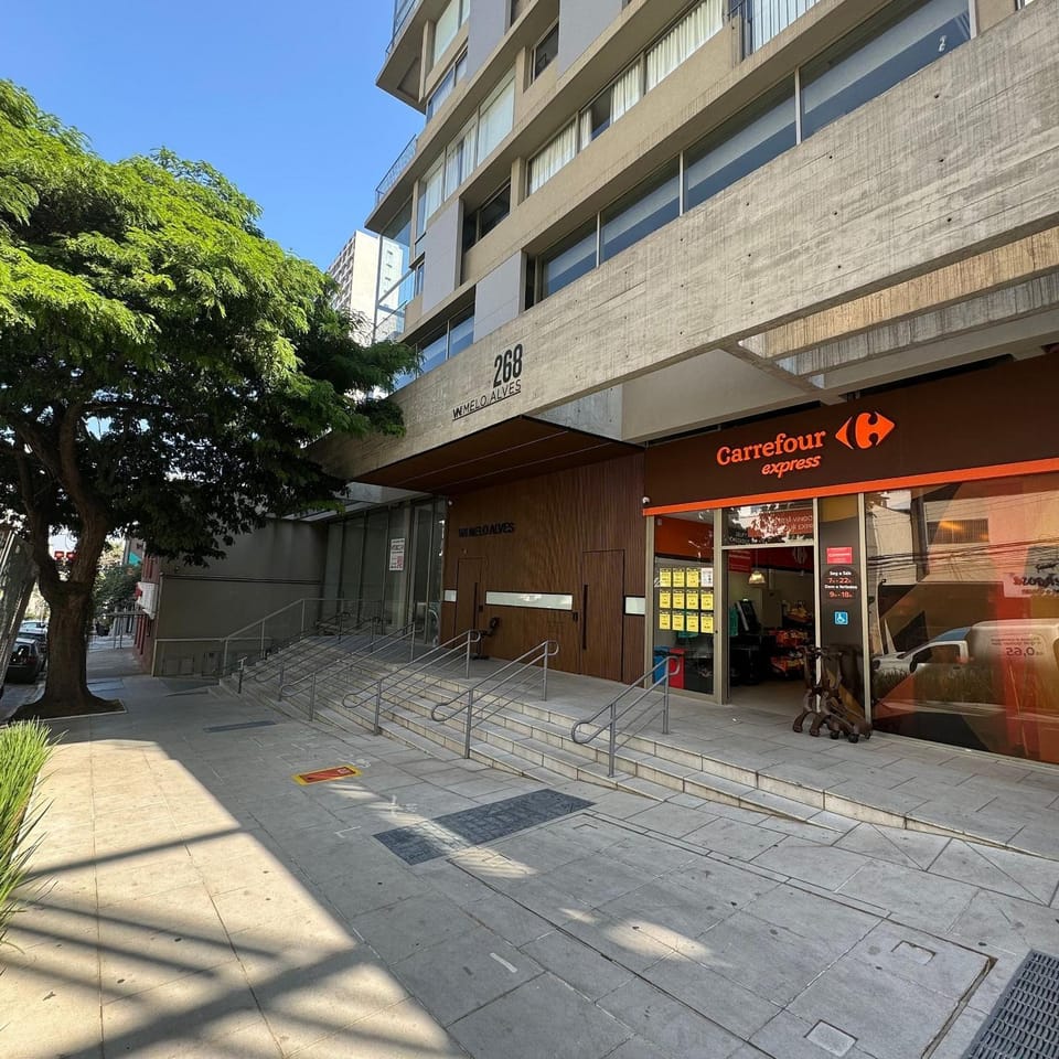Property building, Facade/entrance