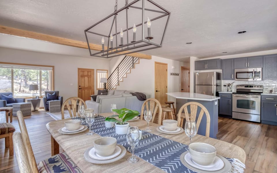 Sequoia 19 - Meredith Lodging House in Sunriver