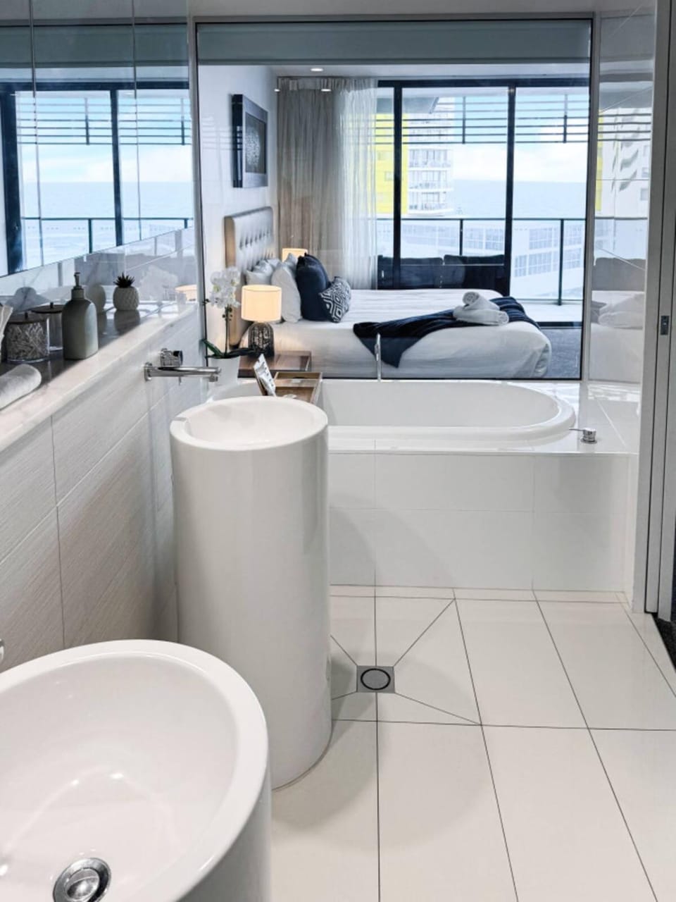 Unit 1103 Oracle Tower 1 Level 11 Apartment in Gold Coast