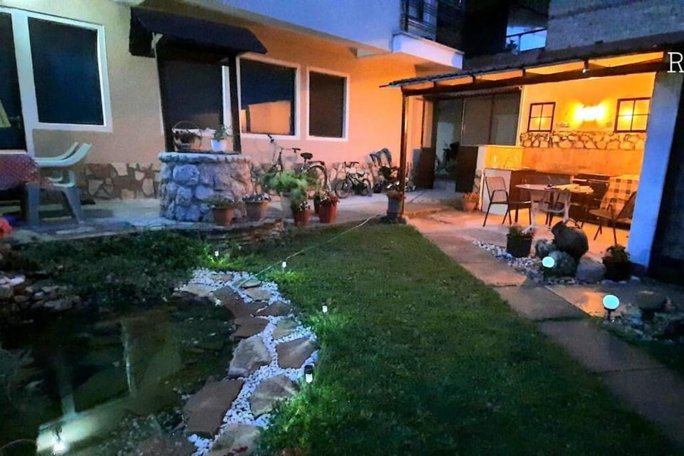 Patio, Garden, Garden view