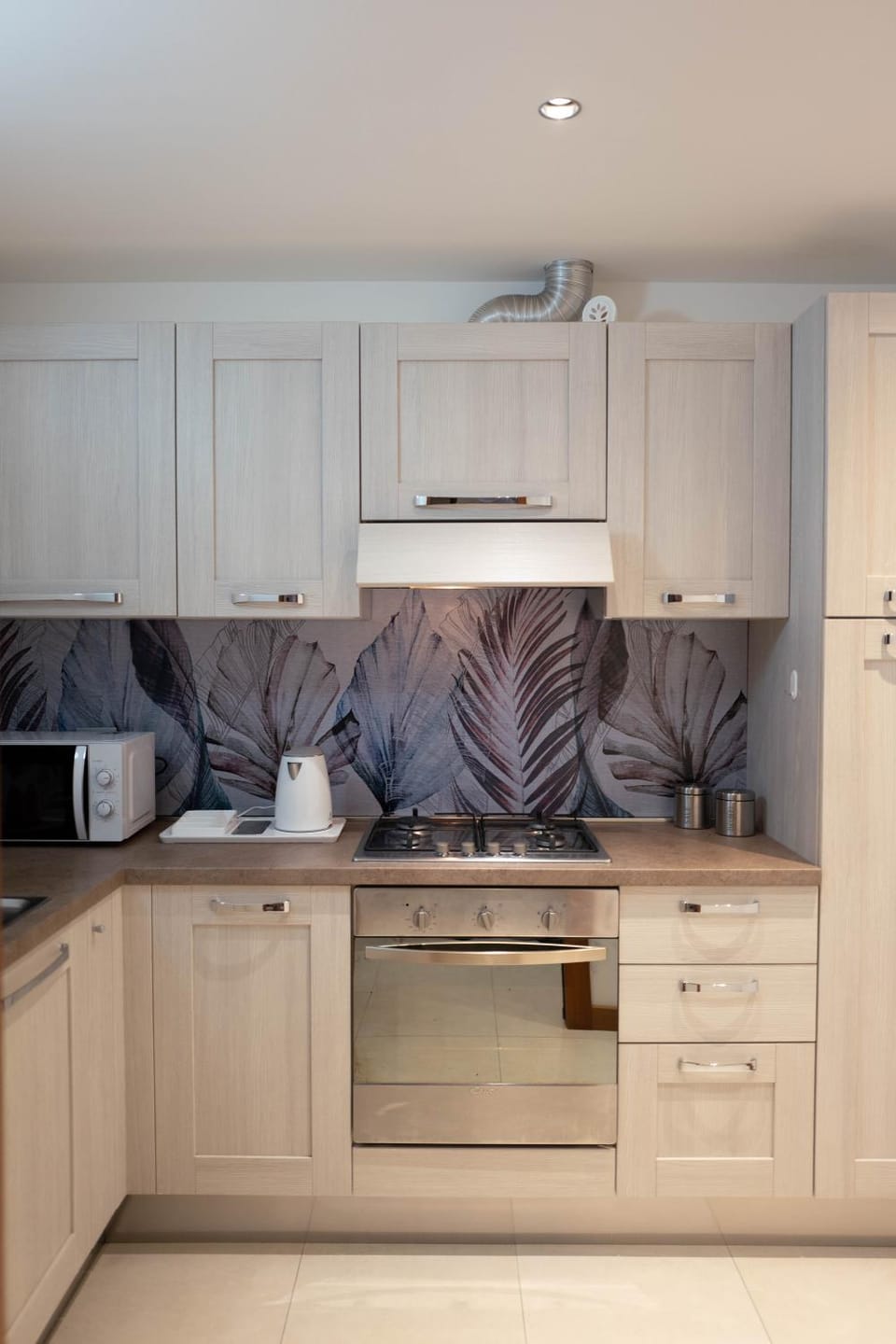 Kitchen or kitchenette, kitchen