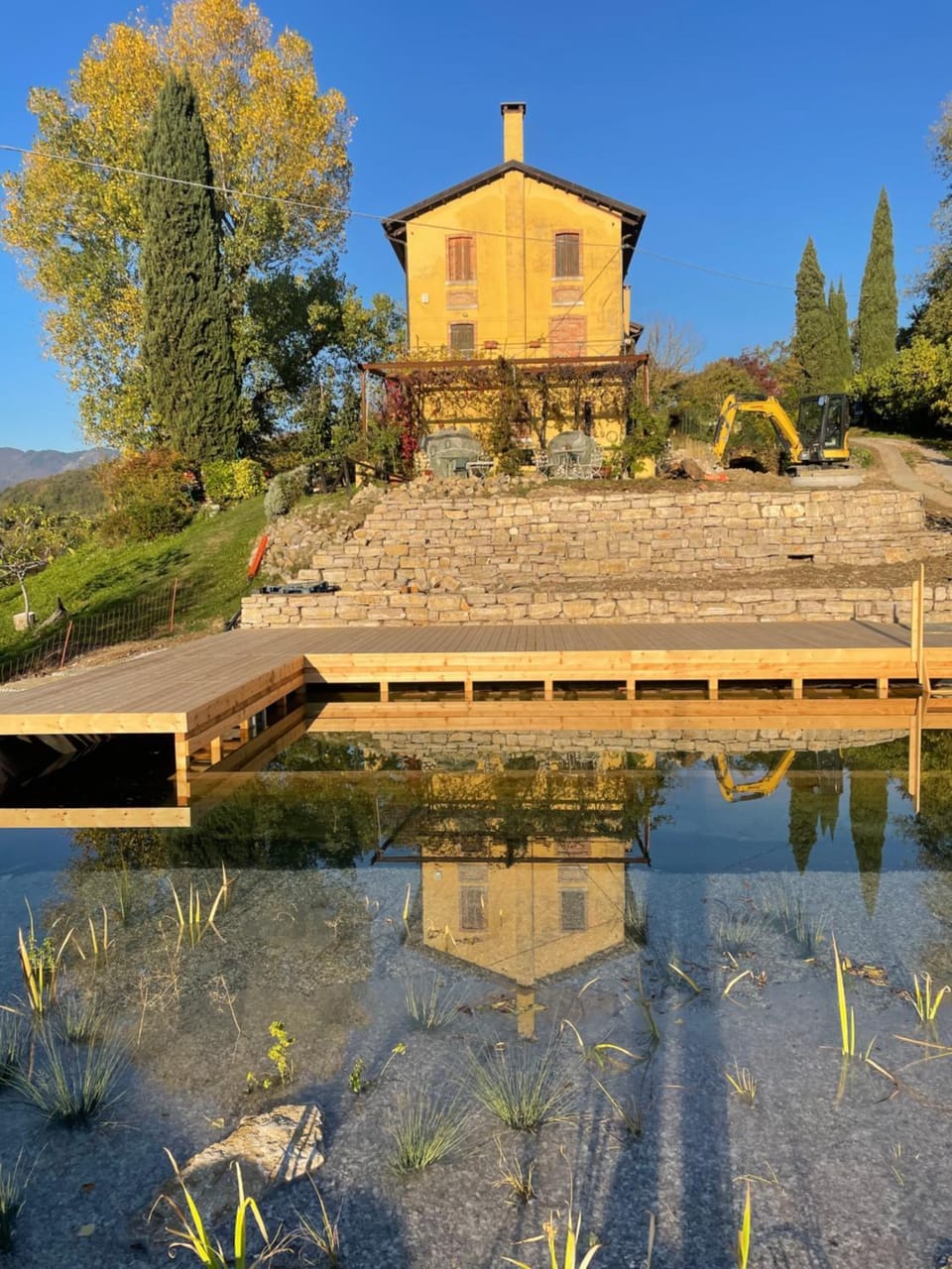 Lake view, Swimming pool