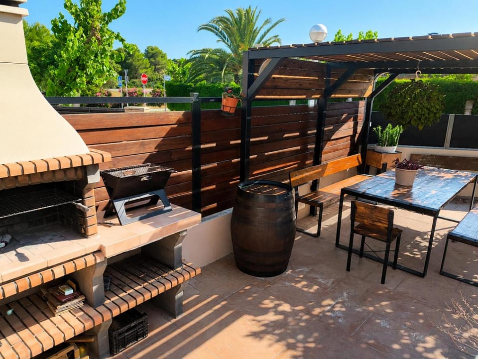 Adosado con jardín en los Xalets de Salou House in Salou