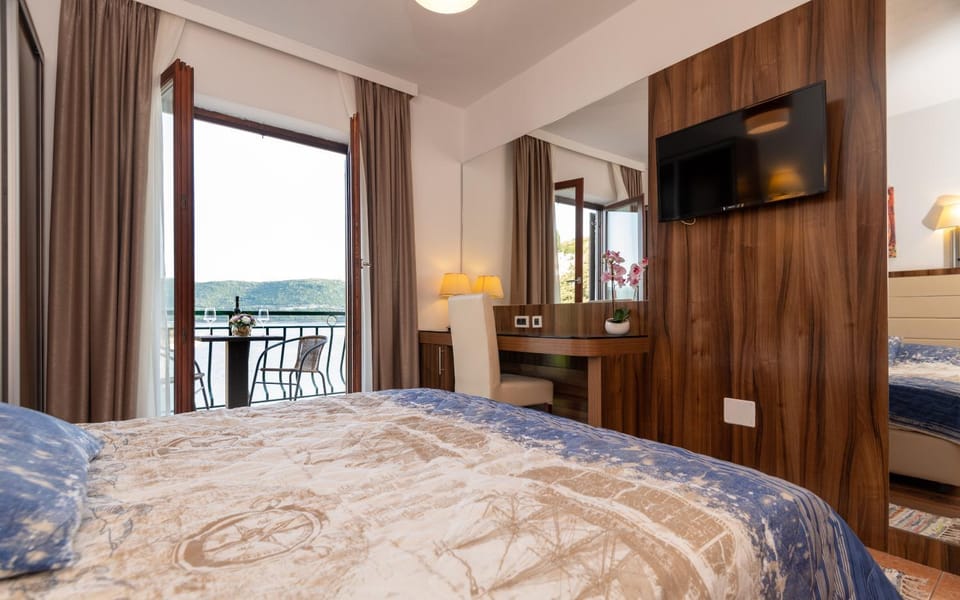 Balcony/Terrace, River view, Sea view