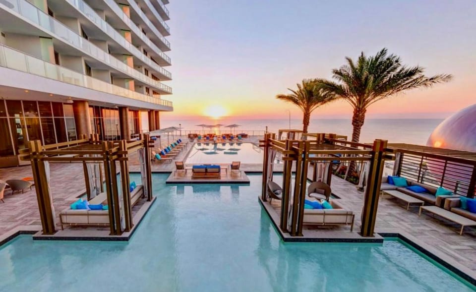 Sea view, Swimming pool, Swimming pool, Sunset, sunbed