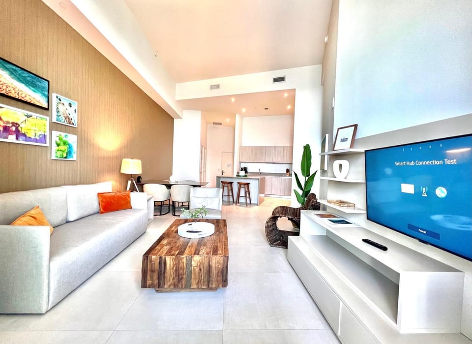 Direct Oceanfront Condo - Hyde Resort Apartment in Hollywood Beach