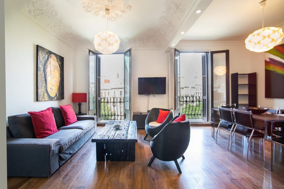 41ARI1045- Fantastic and super spacious 3bed apartment in the Center Apartment in Barcelona