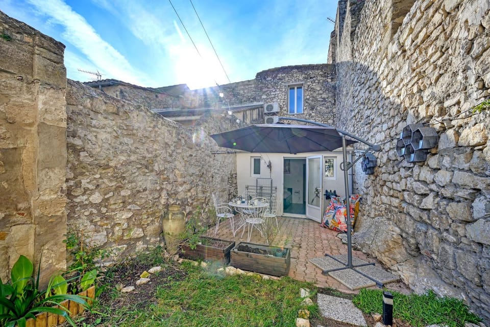 Property building, Garden