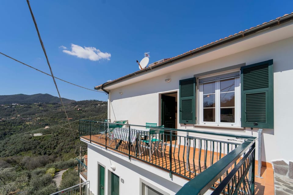Property building, Balcony/Terrace