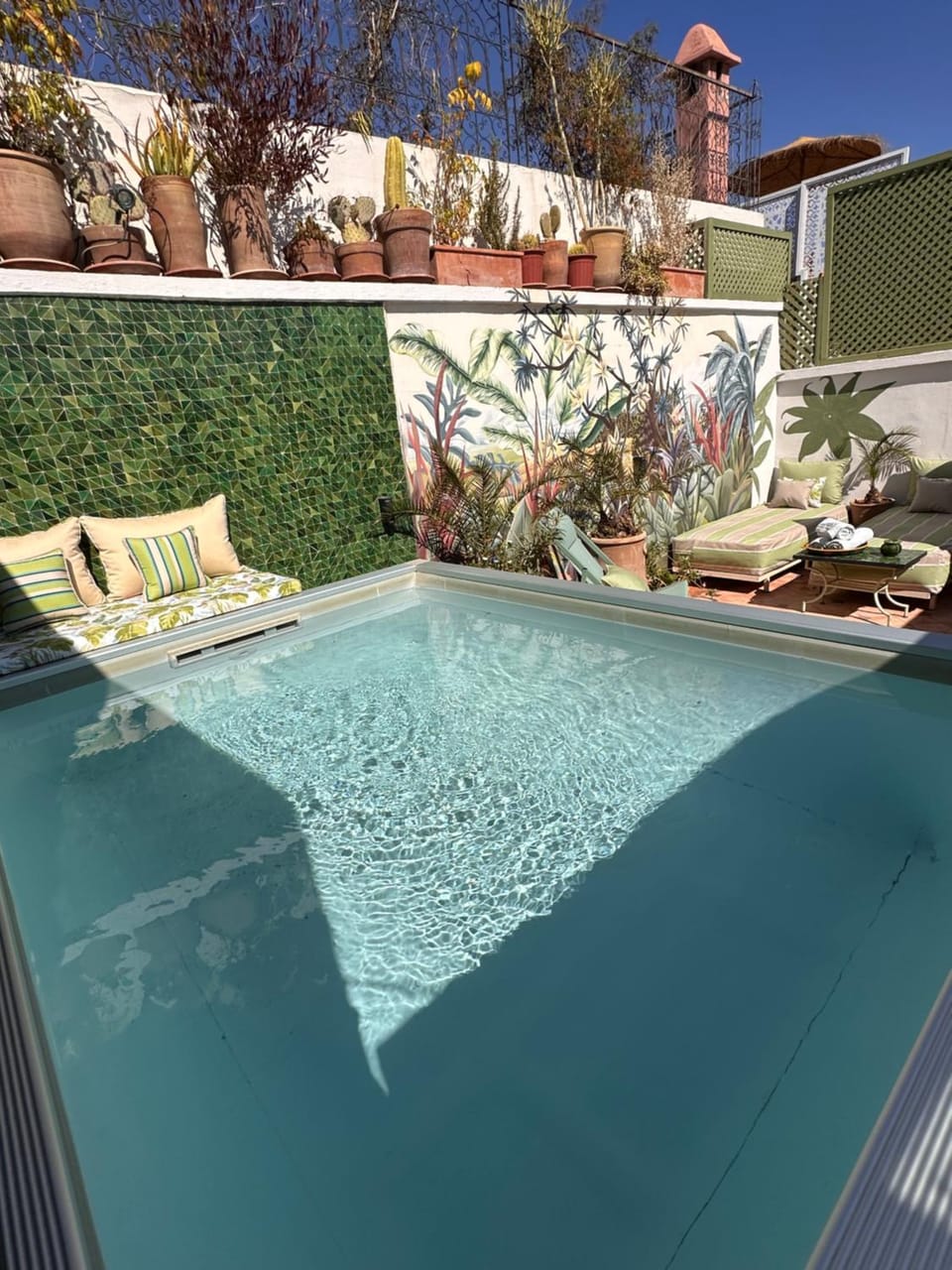 Riad Dar Adal exclusivité 2 à 6 personnes petit déjeuner compris place jemaa El fna Bed and Breakfast in Marrakesh