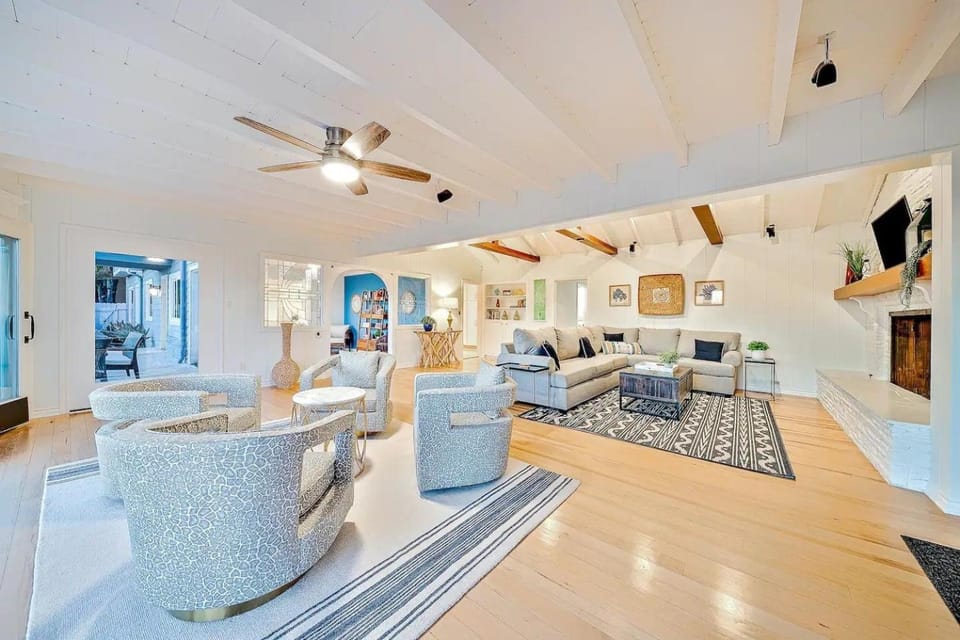 1185 Tamarack home House in Carlsbad