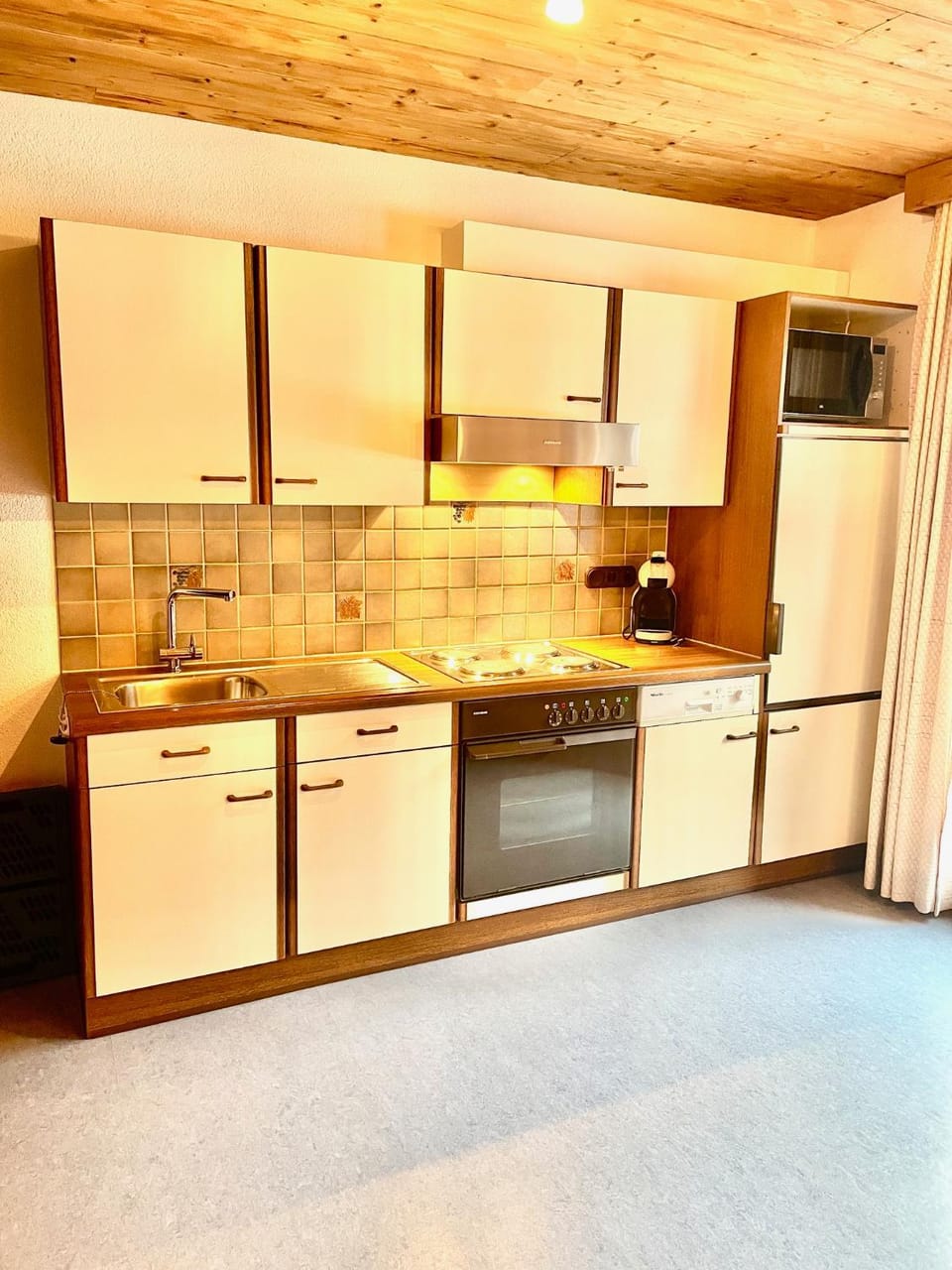 Kitchen or kitchenette, stove, kitchen
