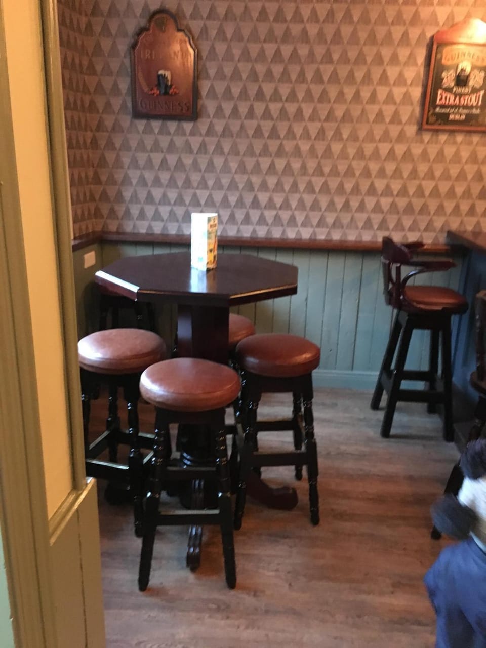 Lounge or bar, Seating area