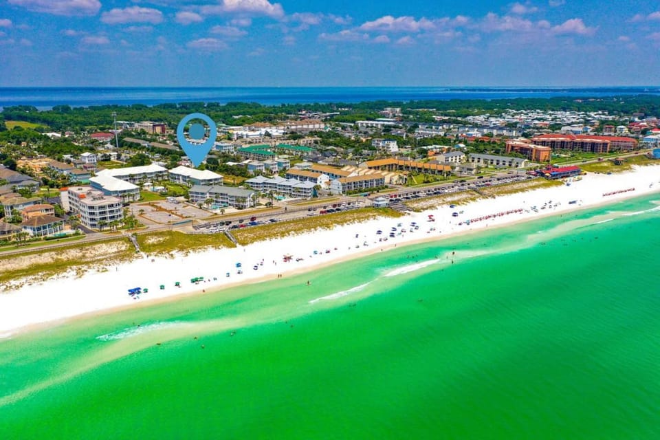 Neighbourhood, Bird's eye view, Beach, Sea view