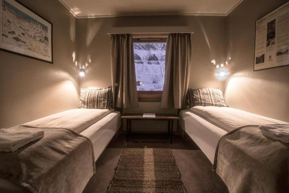 NocleghauseParkingP Bed and Breakfast in Poznan