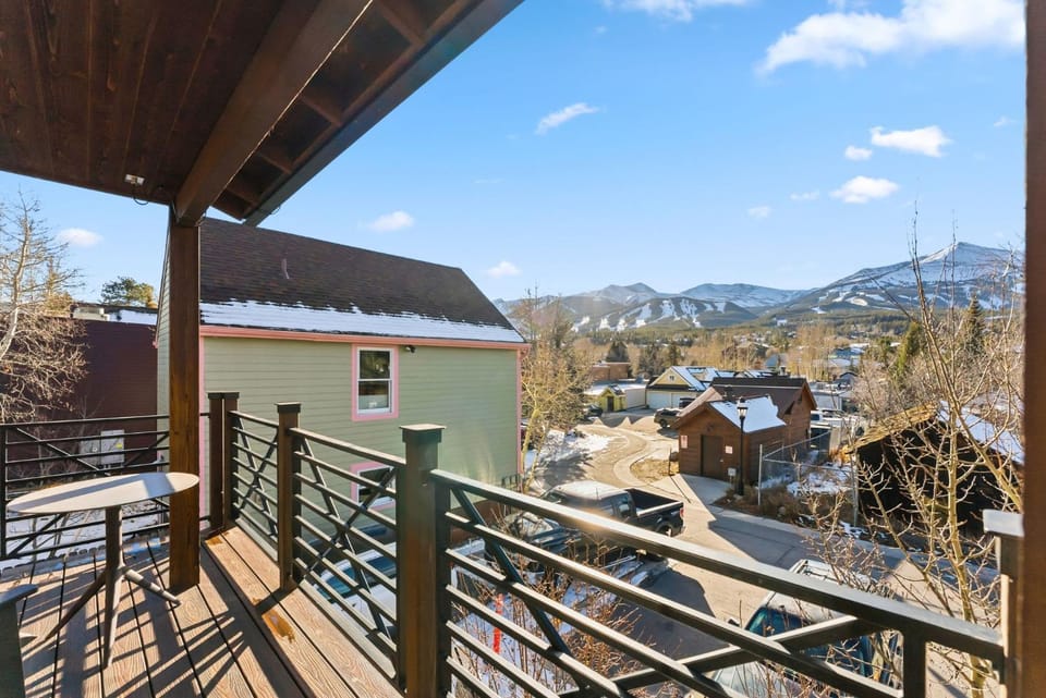 Aurum Condo - 1 BR with Mtn Views, Steps from Main St House in Breckenridge