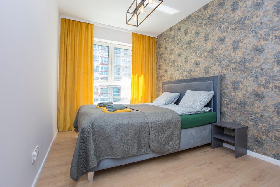 Bed, Photo of the whole room, Bedroom, towels