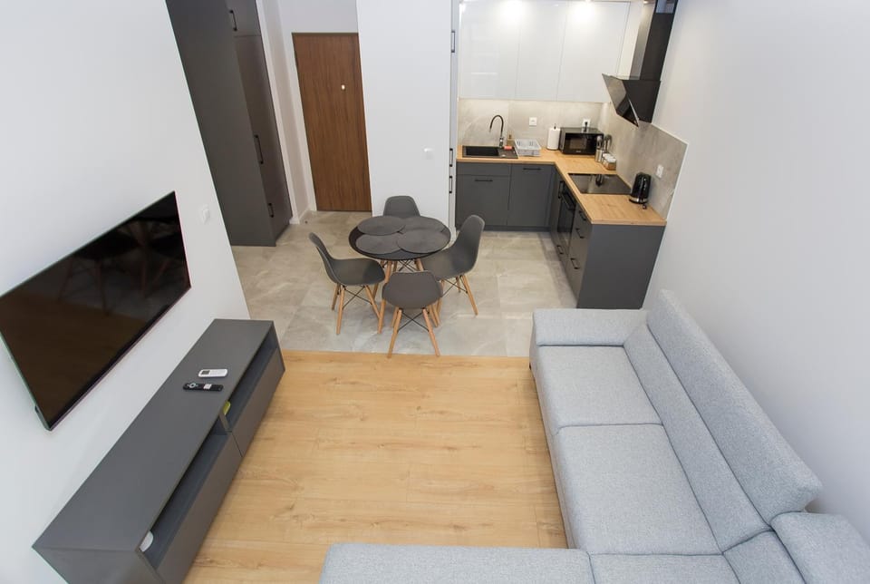 TV and multimedia, Living room, Seating area, hair dresser