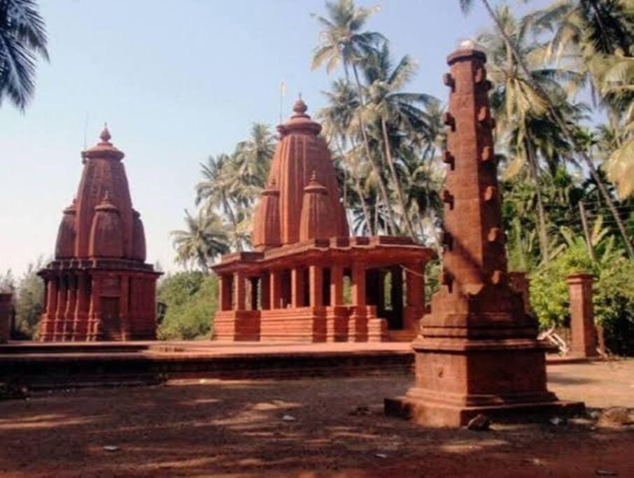Sandcastle Cottages 2 AC - WiFi - SmartTV - Parking - Diveagar House in Maharashtra