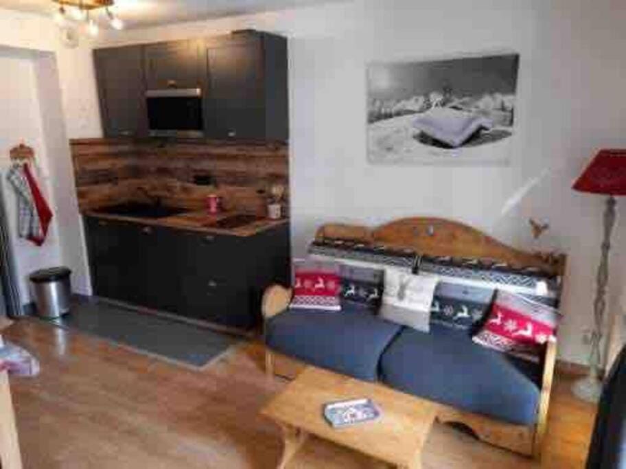 Superbe appartement Décoration montagne Centre Loudenvielle Apartment in Catalonia