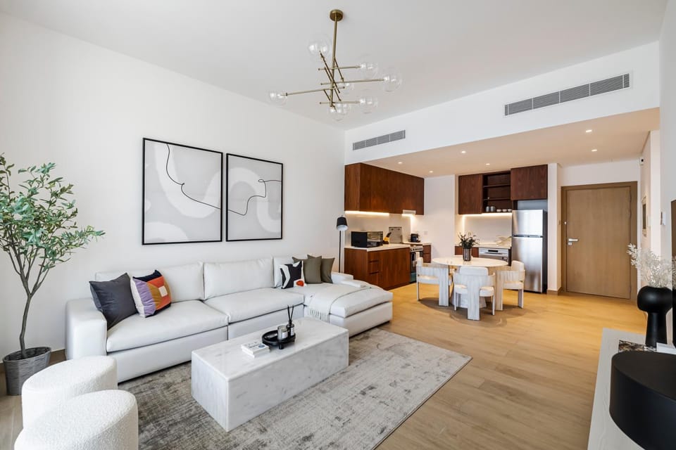 TV and multimedia, Kitchen or kitchenette, Living room, Photo of the whole room, Seating area, Dining area, Bedroom, minibar, oven, stove, air conditioner