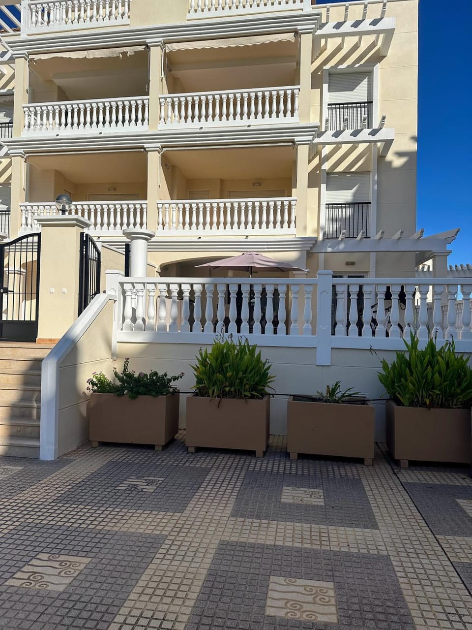 Property building, Balcony/Terrace