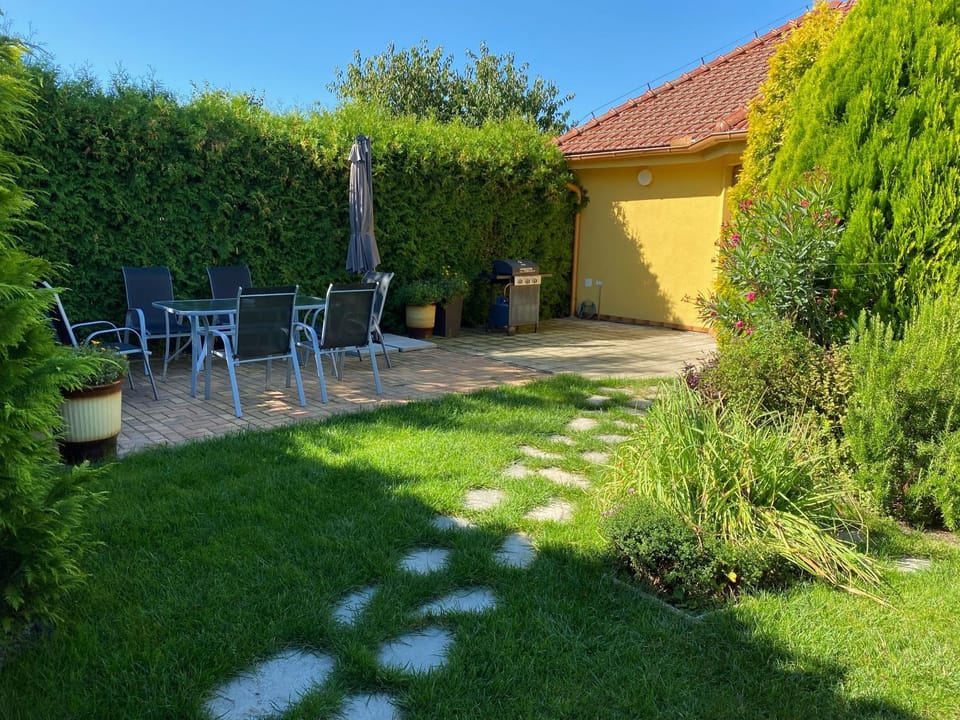 Property building, Garden, Garden view