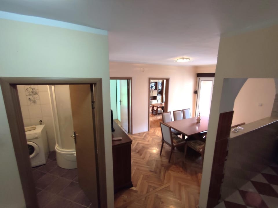 Toilet, Bathroom, Living room, Photo of the whole room, Dining area