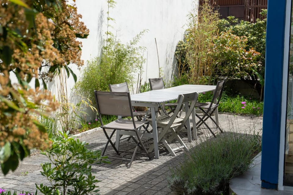 Patio, Garden view