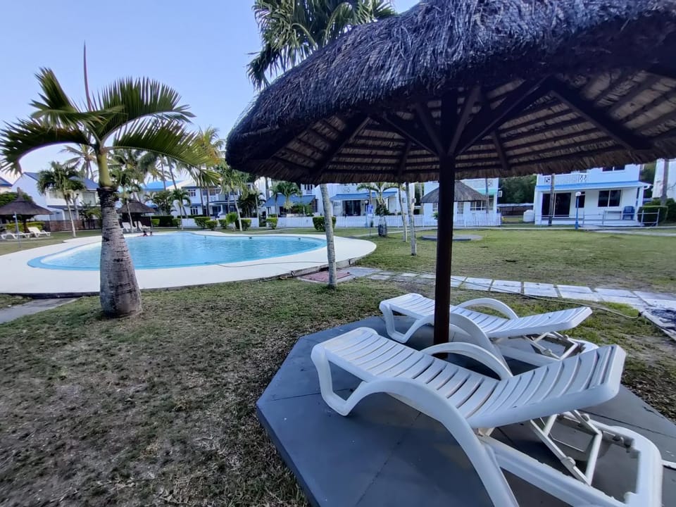Pool view, Swimming pool, Swimming pool, sunbed