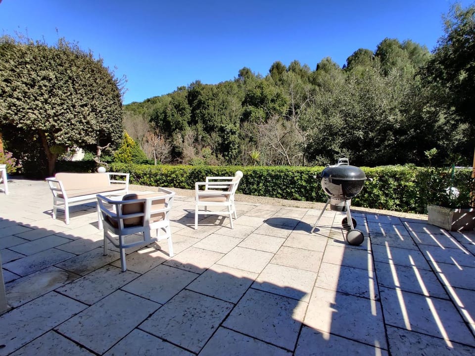 Patio, Natural landscape, Garden, View (from property/room), Balcony/Terrace, Dining area, Garden view