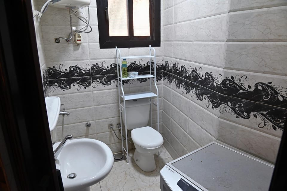 Bathroom, Public Bath