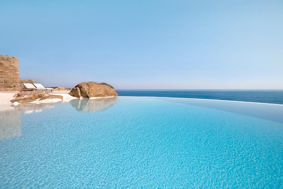 Nearby landmark, Day, Natural landscape, Pool view, Sea view, Swimming pool, Swimming pool, sunbed