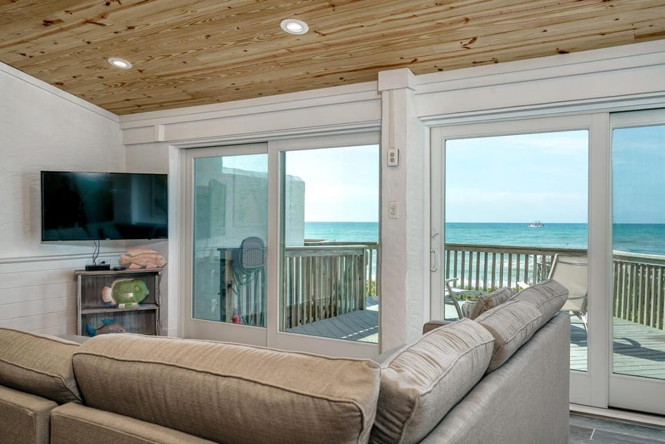 Living room, Sea view