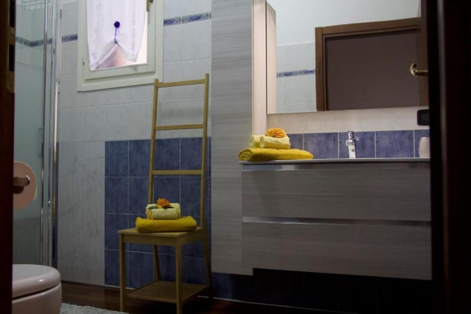 Property building, Bathroom, Living room