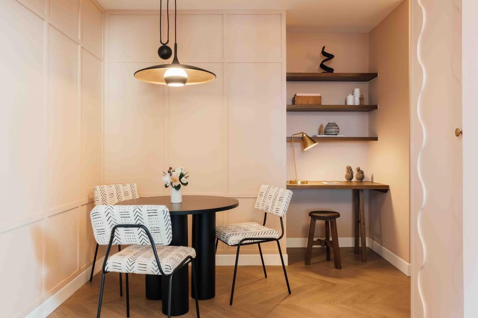 Living room, Dining area
