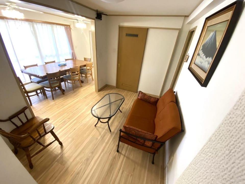Communal lounge/ TV room, TV and multimedia, Living room, Dining area, air conditioner