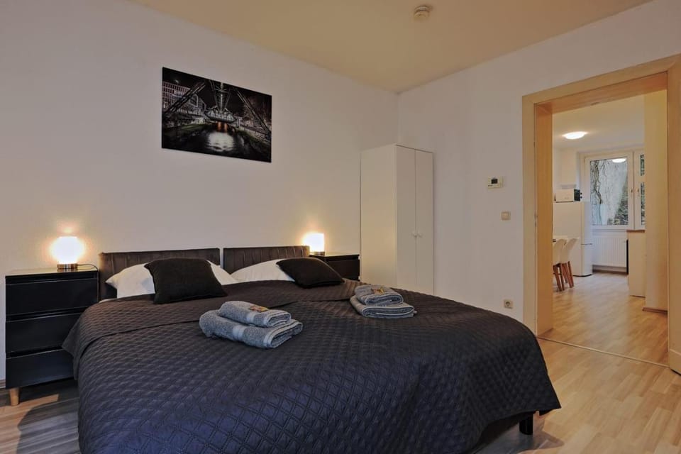 Bed, Bedroom, room service, towels, wardrobe