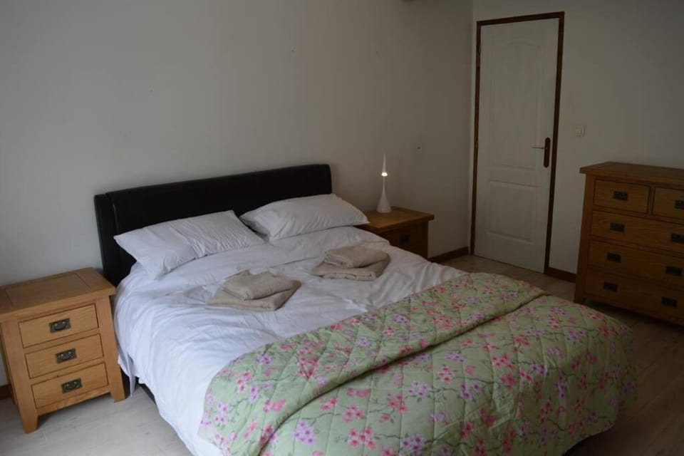 Lovely Renovated Cottage in Puivert House in Occitanie