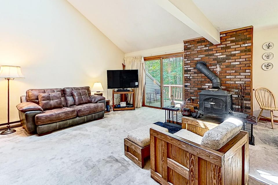 White Mountain Hideaway Apartment in North Conway
