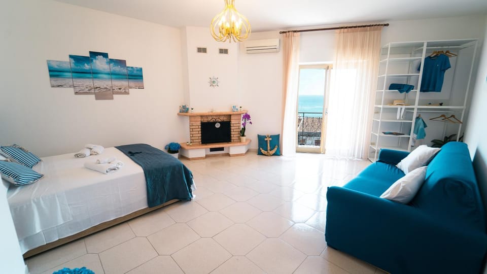 Living room, Bedroom