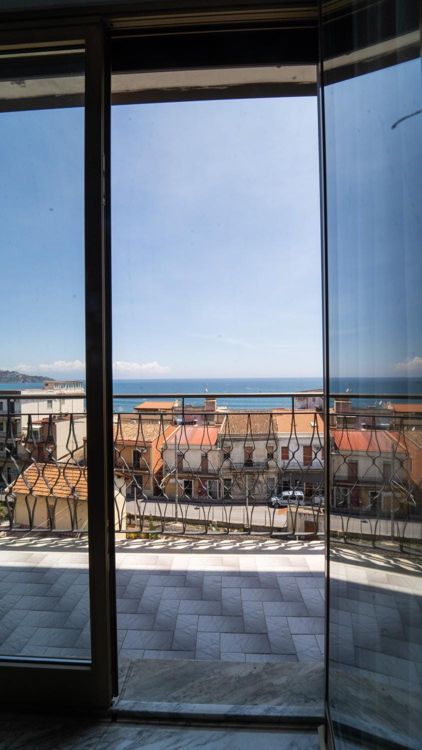 Natural landscape, Balcony/Terrace, Sea view