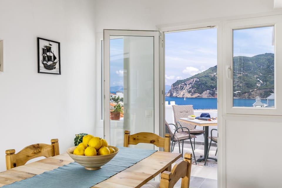 Dining area, Sea view