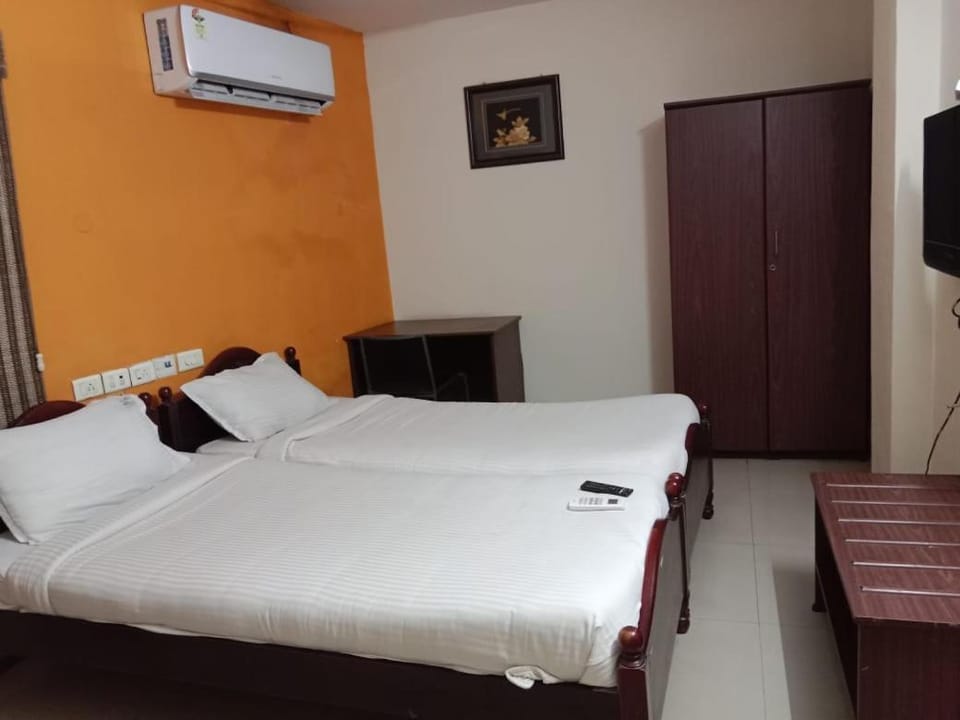 GUINDY CHENNAI STAYS Bed and Breakfast in Chennai