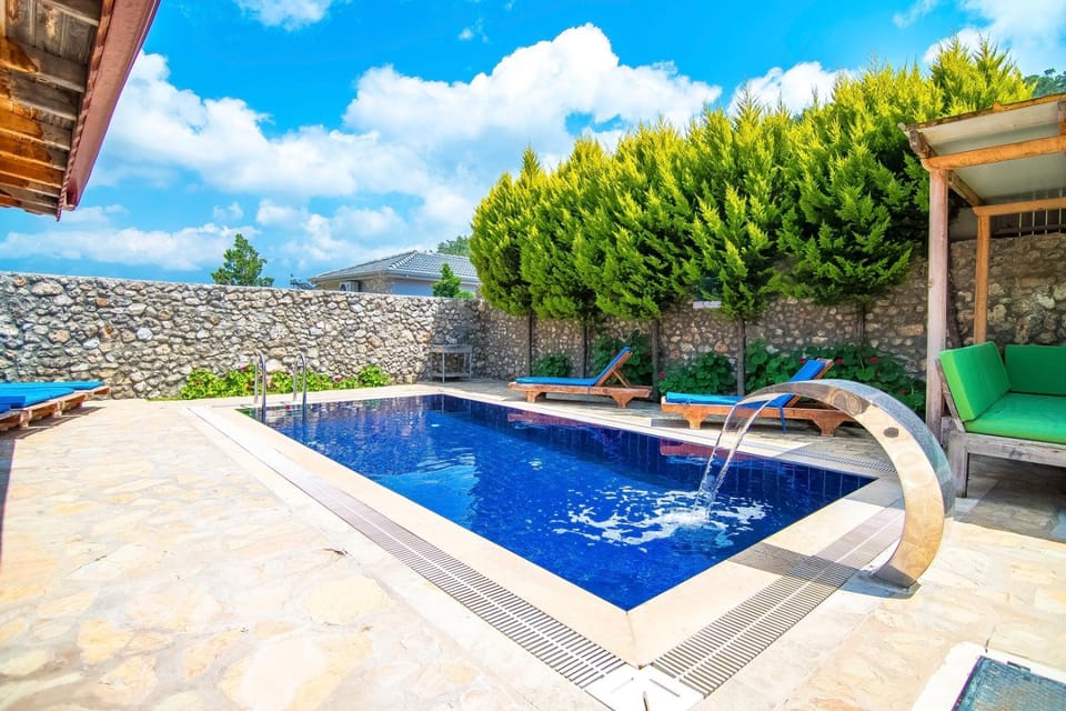 Havuzu Korunaklı Jakuzili Villa Villa in Muğla Province