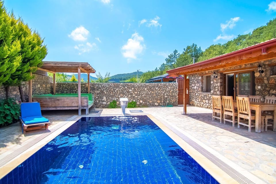 Havuzu Korunaklı Jakuzili Villa Villa in Muğla Province