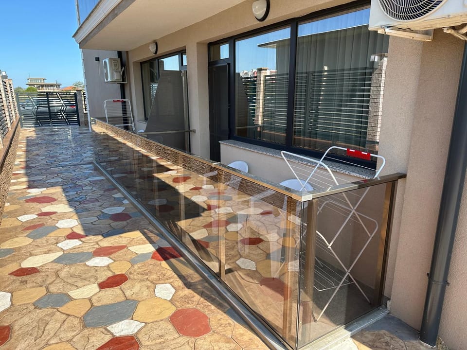 Studios and Apartments Pomorie Apartment in Pomorie