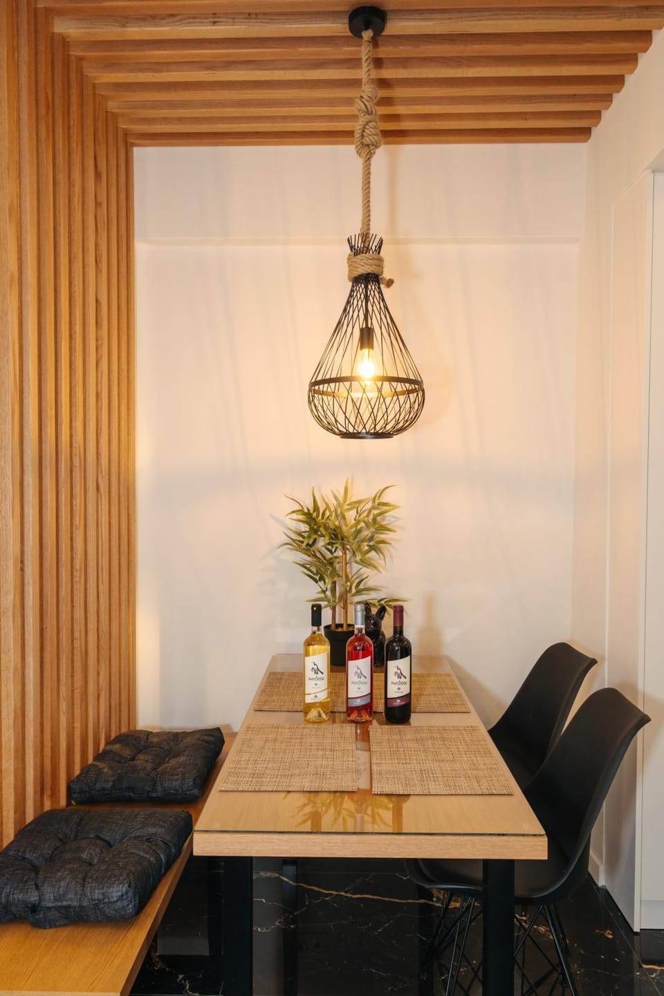 Dining area, Drinks