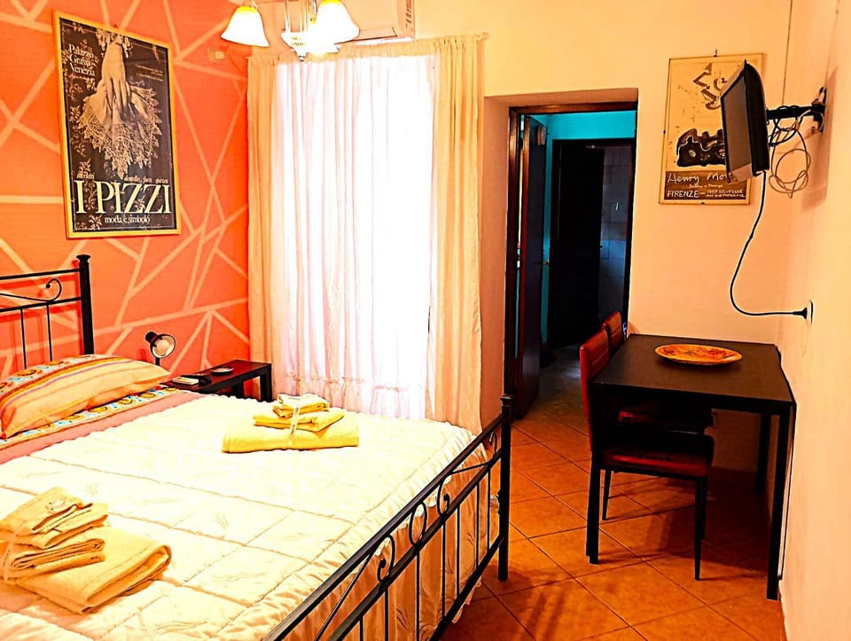 Stromae Central Apartment Cefalu 1 Minute Duomo Beach Free WiFi Apartment in Cefalu
