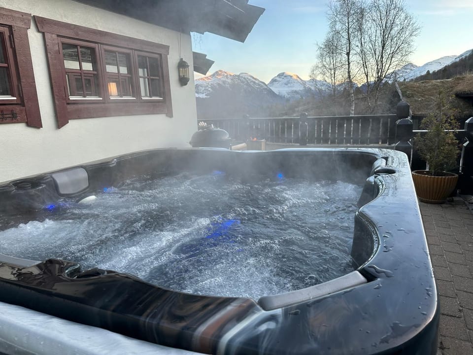 Roalden Mountain Lodge Chalet in Vestland